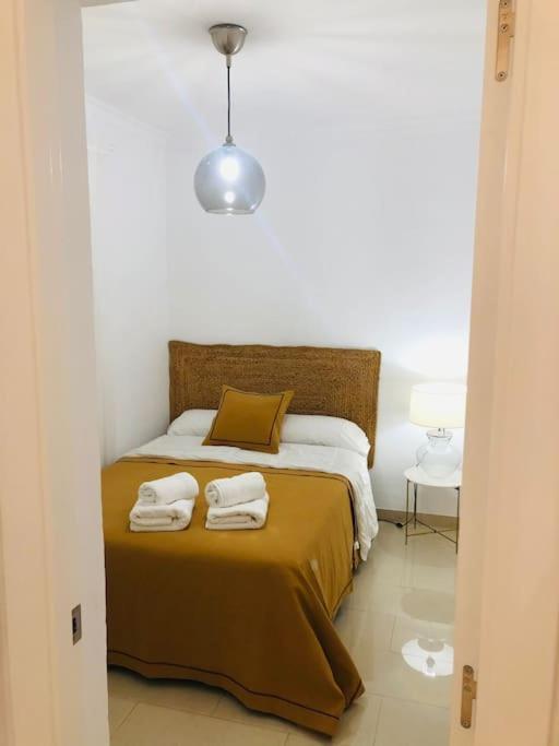 Nieves Viejas Apartamento Fresco Con Patio En Kordoba Bagian luar foto