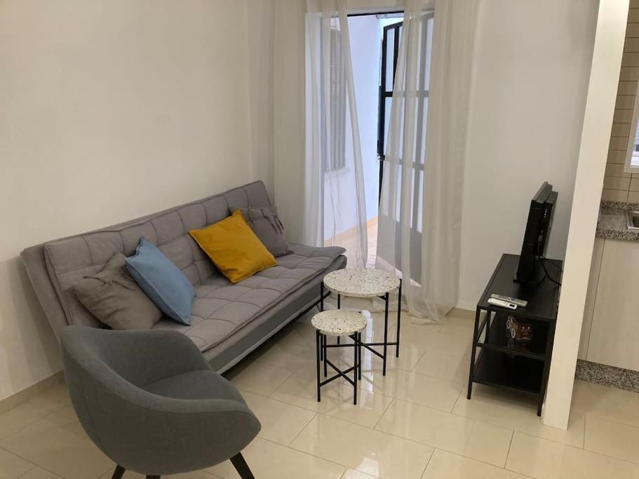 Nieves Viejas Apartamento Fresco Con Patio En Kordoba Bagian luar foto