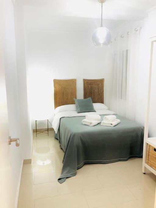Nieves Viejas Apartamento Fresco Con Patio En Kordoba Bagian luar foto