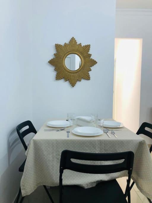 Nieves Viejas Apartamento Fresco Con Patio En Kordoba Bagian luar foto